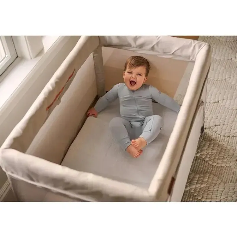 uppababy__capa_de_colcho__SKUwDVWhsJT_3.webp Uppababy - Capa de colchão de algodão orgânico Remi Hot